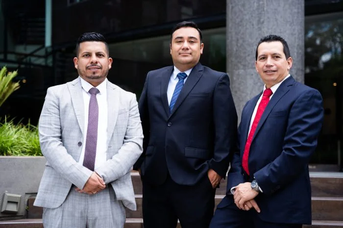 Equipo AkauntLaw Expertos en gestión tributaria
